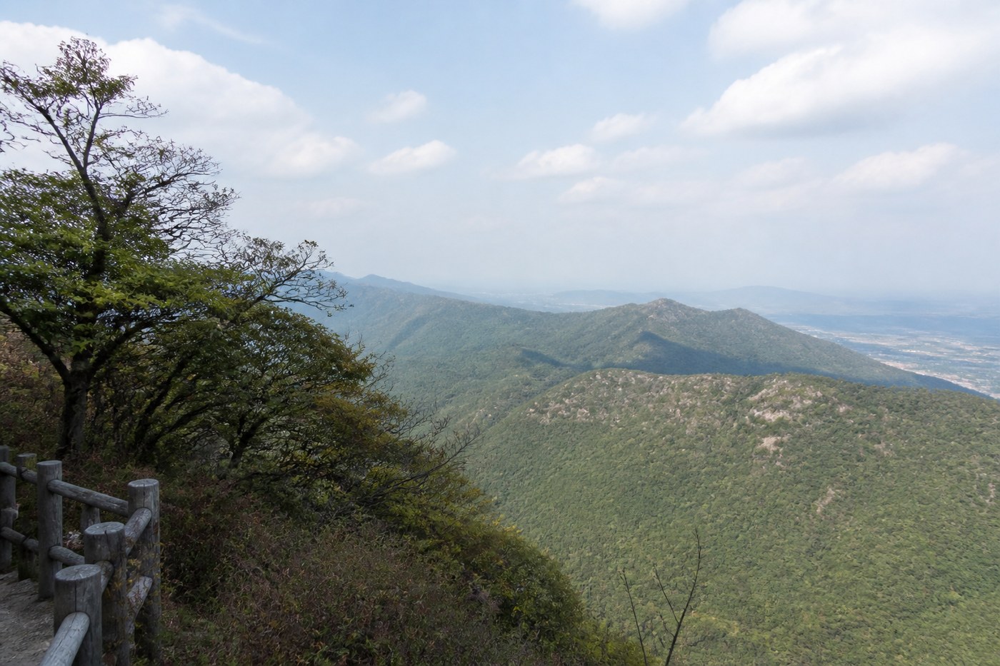 浙东低缓山峦与步道意象